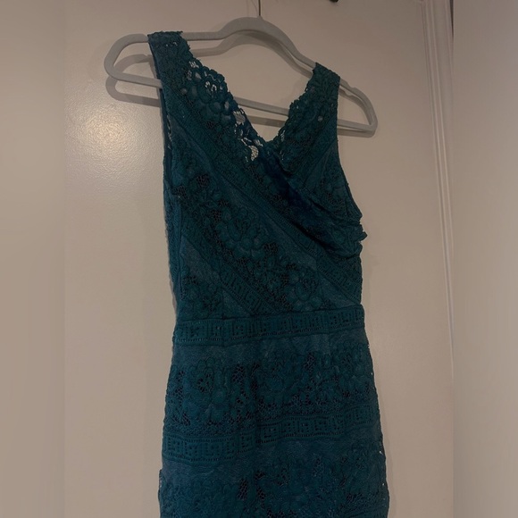 SAYLOR Nordstrom Lace Sheath Dress Blue Green Turquoise Teal Vneck Sleeveless XS - Picture 9 of 9